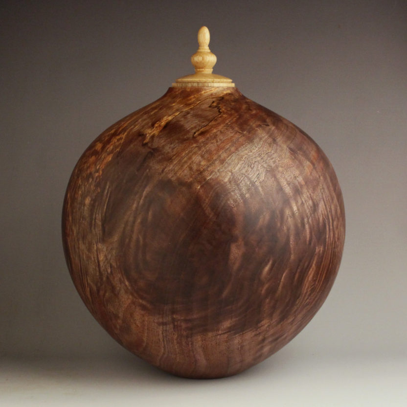 How Big of an Urn do I need? 4 important thoughts before selecting