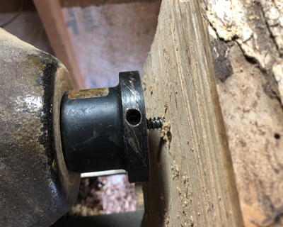 how to attach a bowl blank to a lathe using a screw chuck